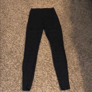 Black full length mesh lululemon leggings